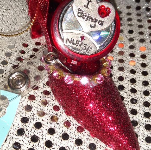 Nurse ID Badge holder - Picture 6 of 6